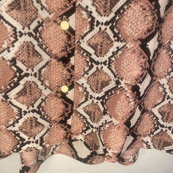 Jones New York Pastel Snake Pattern Button Down High Low Blouse - Picture 8 of 13
